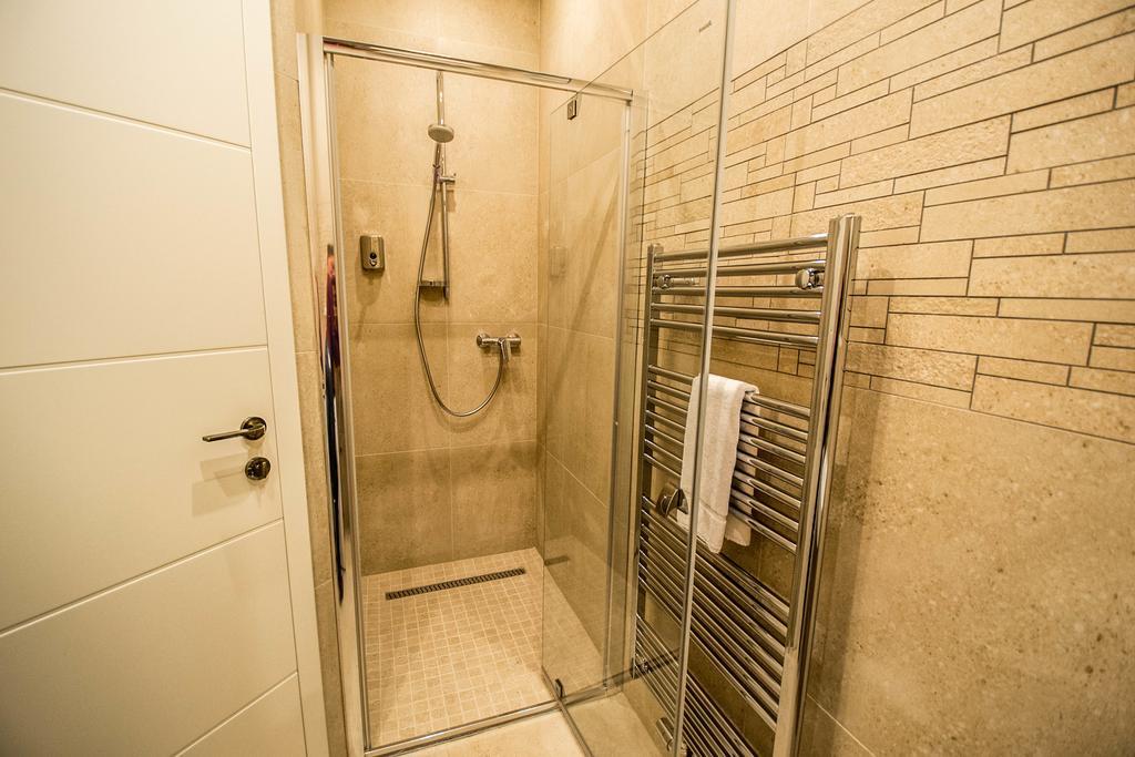 Bourgeois In Cultural Heritage Building By Ruterra Appartement Prague